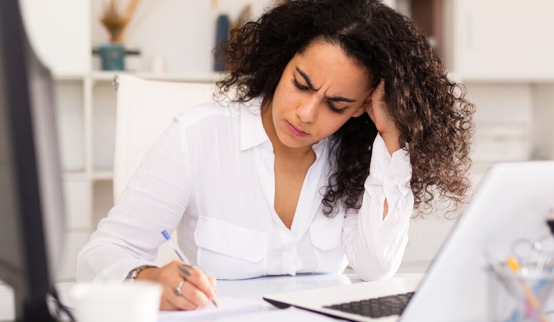 5 Signs You Have A Controlling Manager!